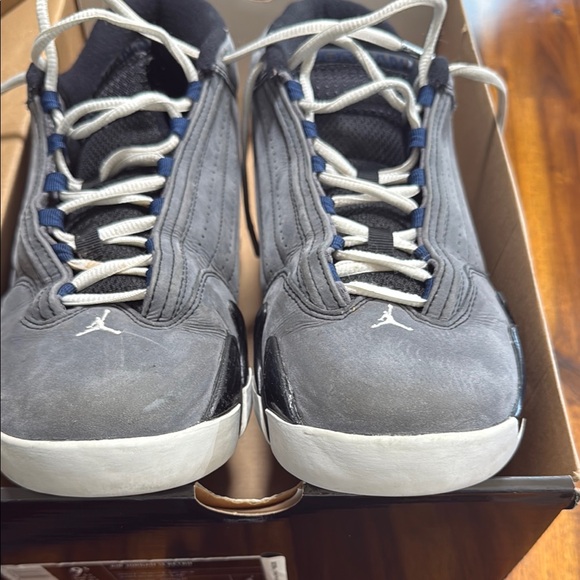 Navy Blue and Grey Jordan Sneakers with Iconic Jumpman Logo - Picture 2 of 6